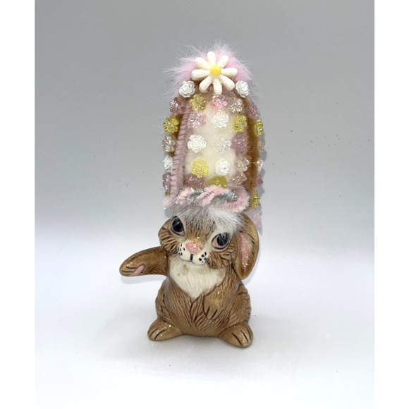 Vintage Ceramic Dancing Easter Bunny With Poof Faux Fur Flower Hat Deb O. OOAK - Picture 5 of 16
